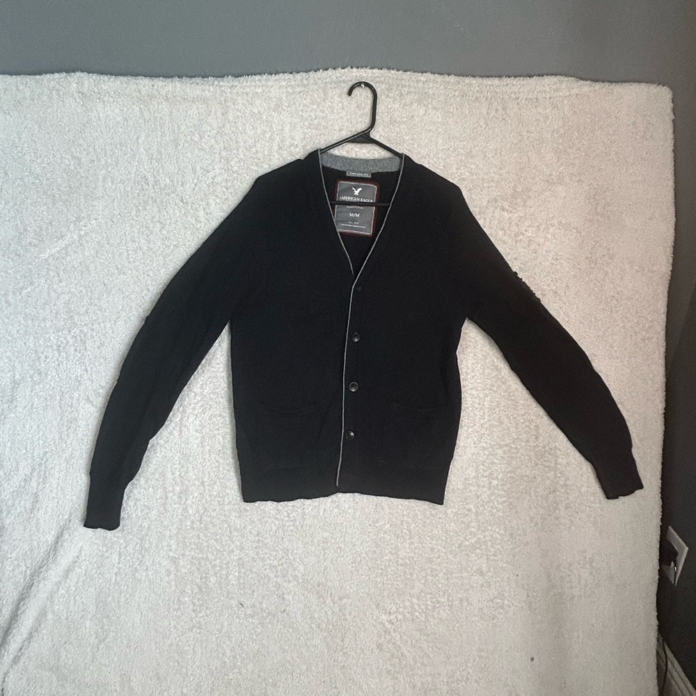 American Eagle Cardigan Women’s Size Medium Blue. Preppy  Casual Vintage Fit
